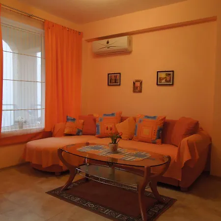 Apartman Casa Brava 2 *